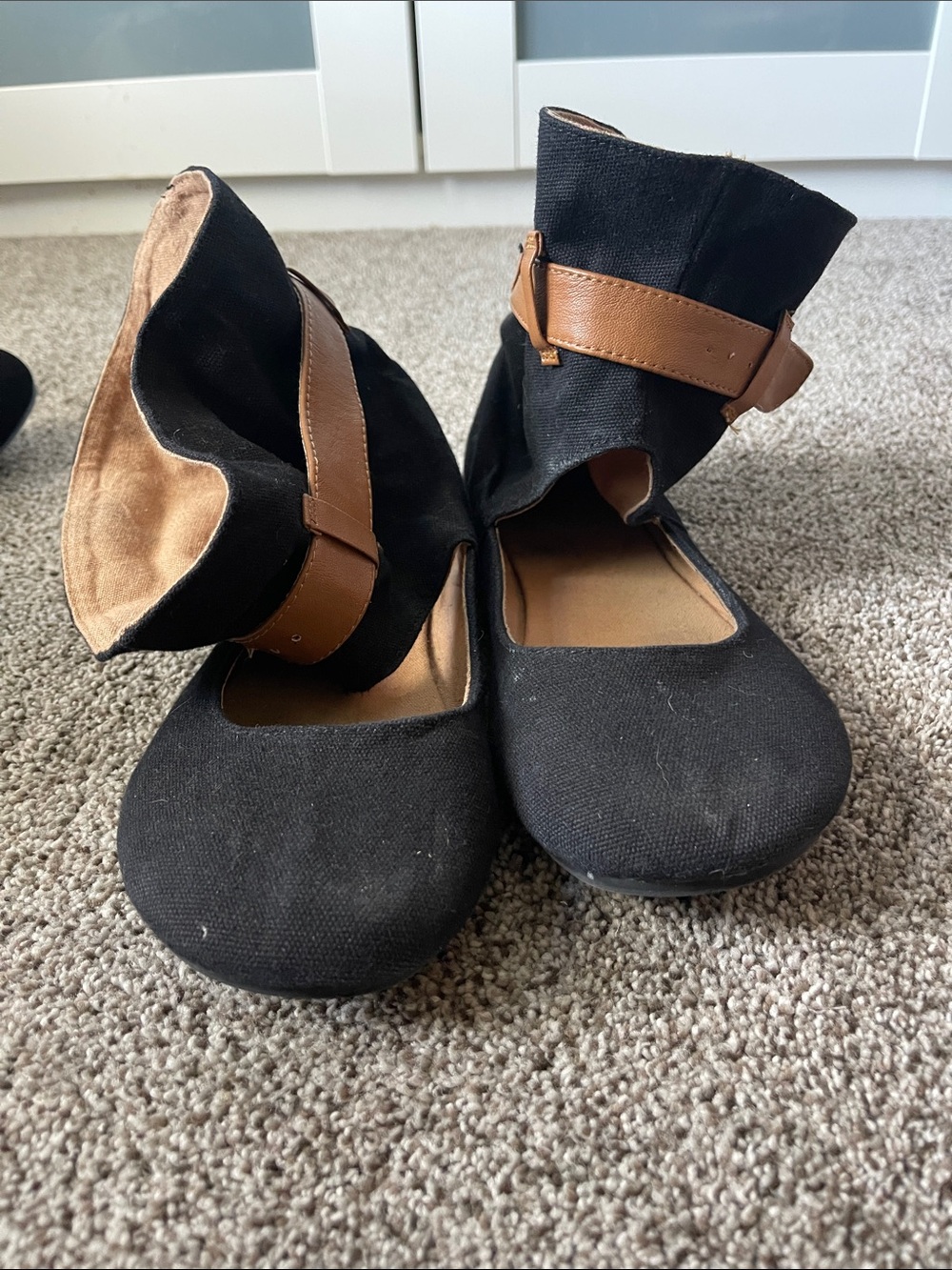 Women’s Black Canvas Fold-Over Flats with Tan Strap